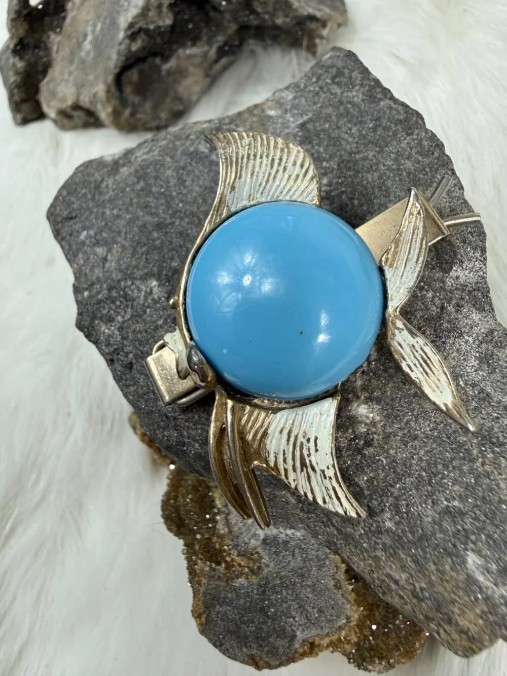 Vintage Turquoise Plastic Cab Fish Barrette Gold Tone